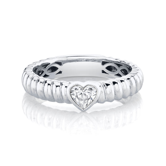Anita Ko THIN ZOE RING WITH DIAMOND HEART CENTER