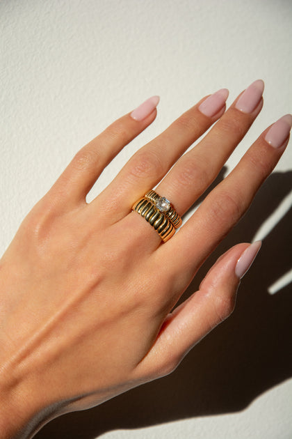 Anita Ko THIN ZOE RING WITH HEXAGON DIAMOND CENTER