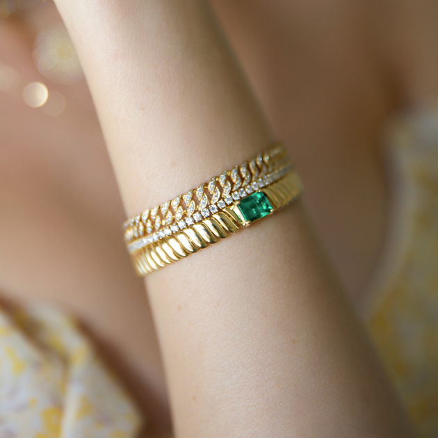 Anita Ko ZOE BRACELET WITH EMERALD CENTER 1.44