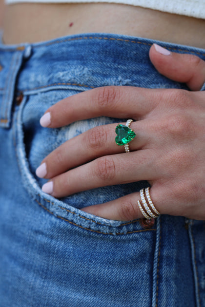 Anita Ko EMERALD HEART RING WITH DIAMOND BASKET AND BAND