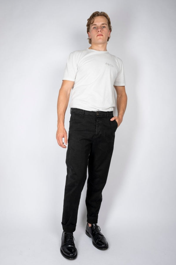 Aniven SLOUCHY CHINO / Stone Garment Dyed Black