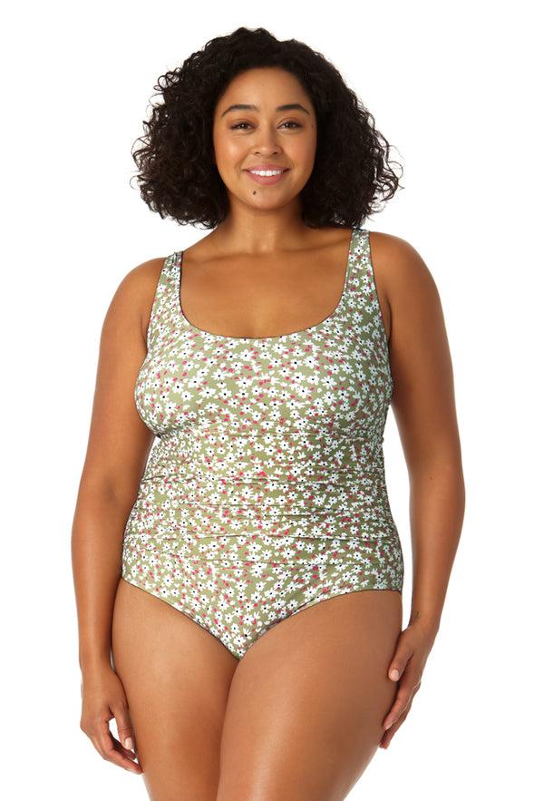 anne cole Women's Scoop Neck Shirred One Piece Swimsuit