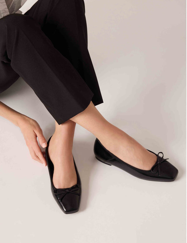 Anne Klein Aspen Ballet Flat Black