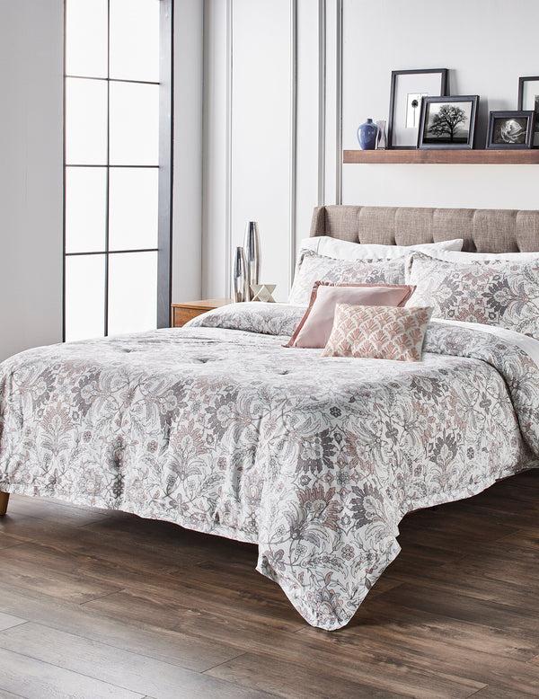 Anne Klein Callista Comforter Set Blush