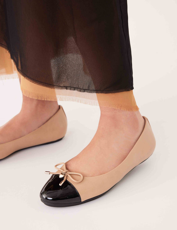 Anne Klein Luci Flat Nude-Black