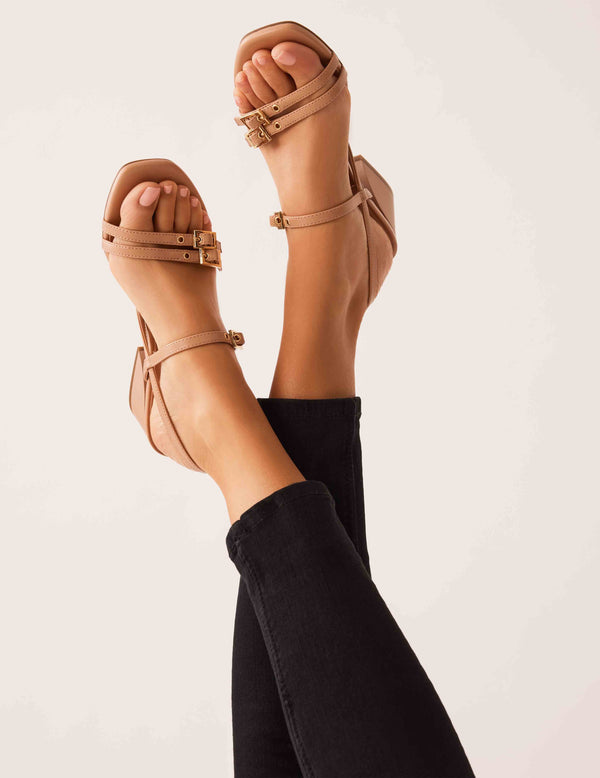 anne klein Mackenzie Block Heel TAN