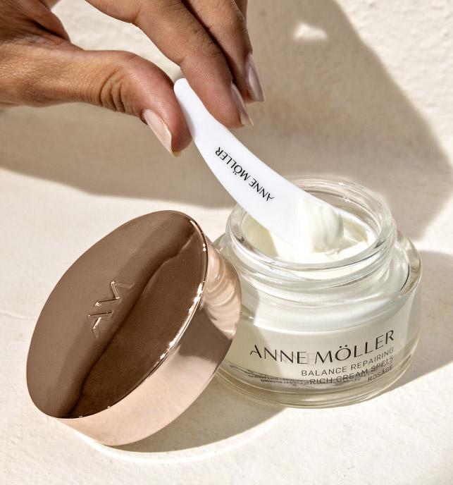 Anne Moller BALANCE REPAIRING RICH CREAM SPF15