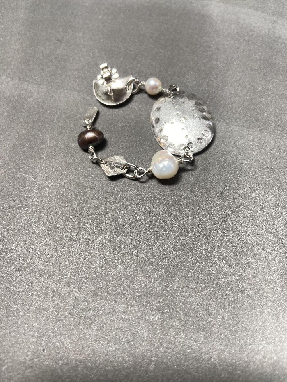 Annie Costello Brown Beba Single Shield Drop