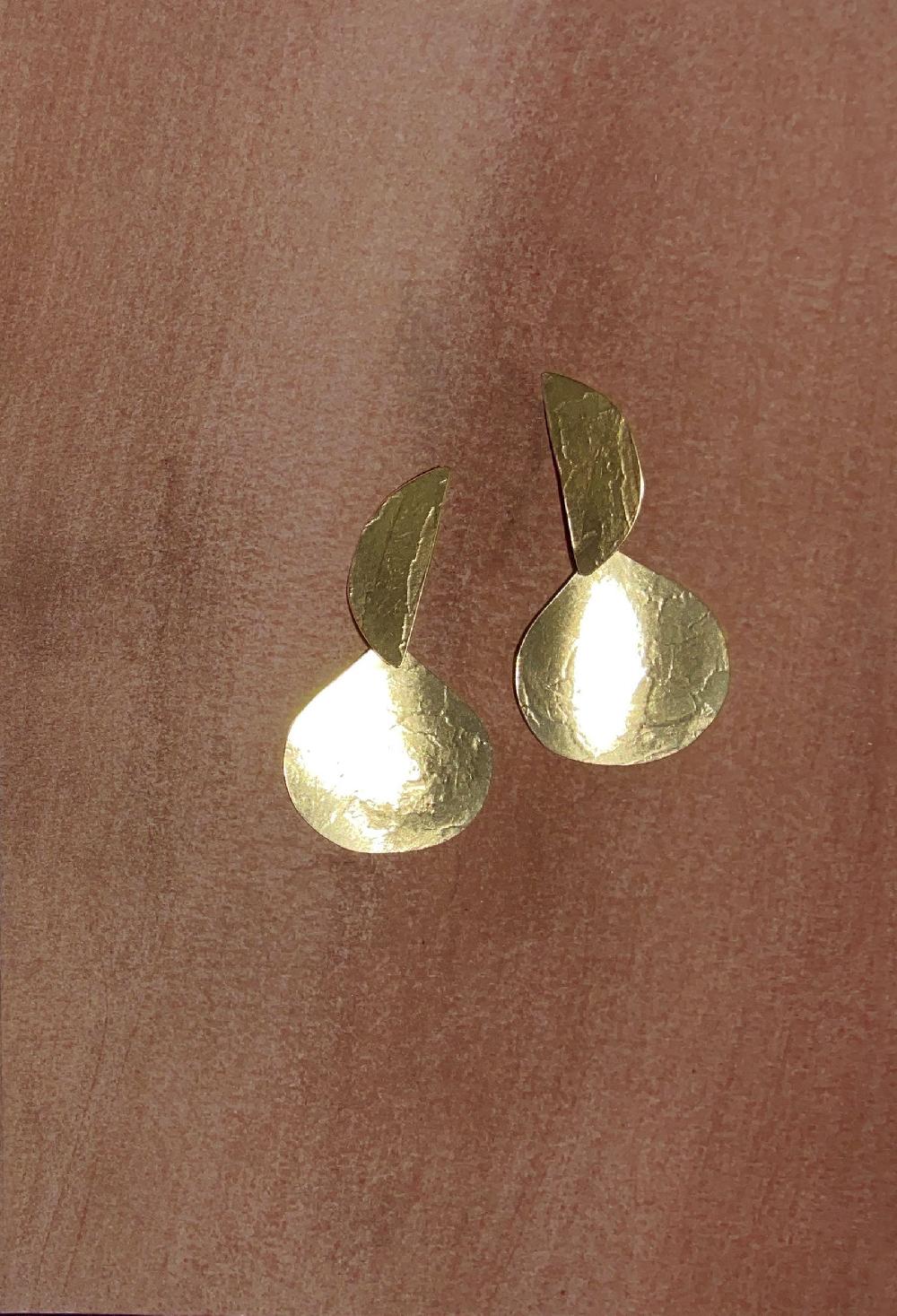 Annie Costello Brown Club II Vermeil