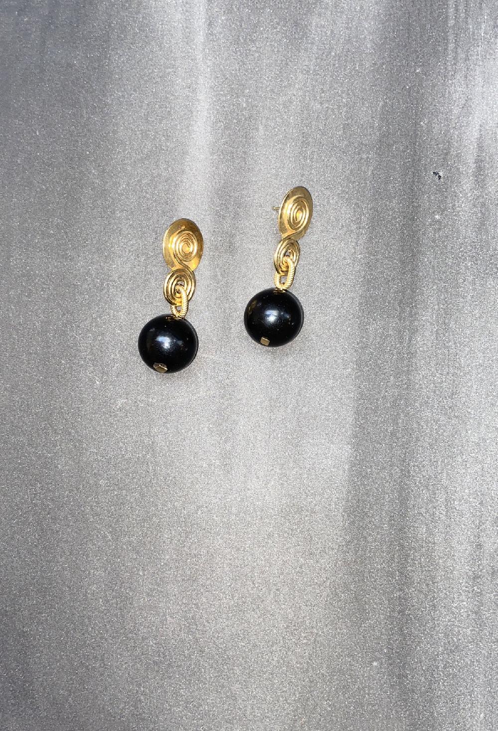 annie costello brown GAIA JET DROP