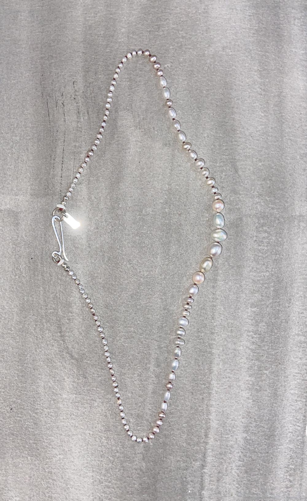 annie costello brown graduated mini pearl collar