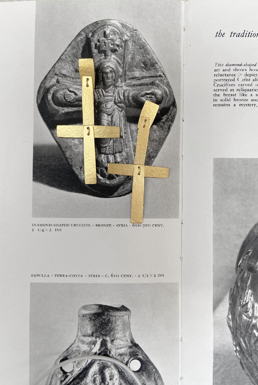 annie costello brown La Cruz Demi Vermeil