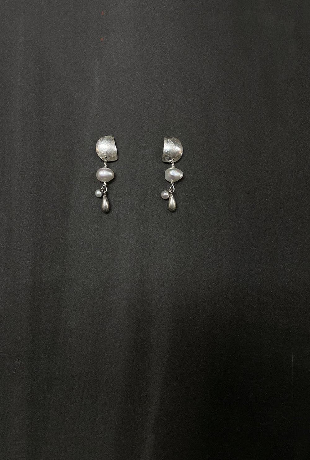 annie costello brown nova pearl drops