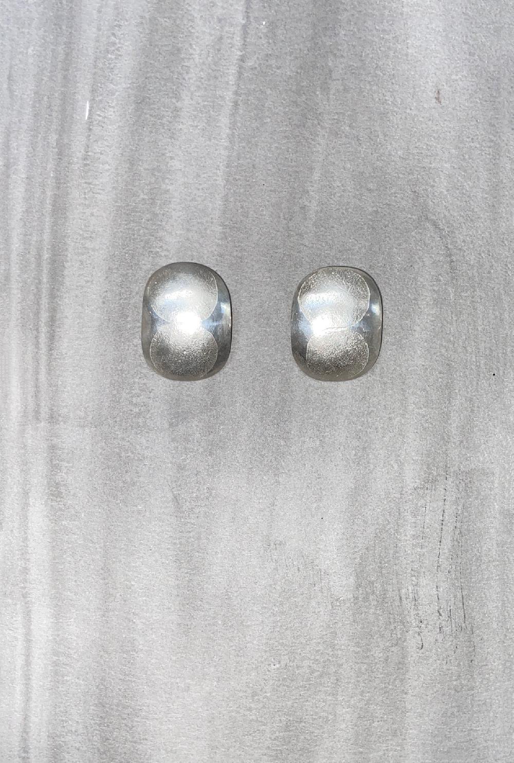 annie costello brown Oval Stud Eclipse