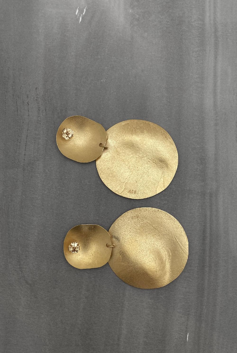 annie Costello Brown Xl Disc Stud Drop