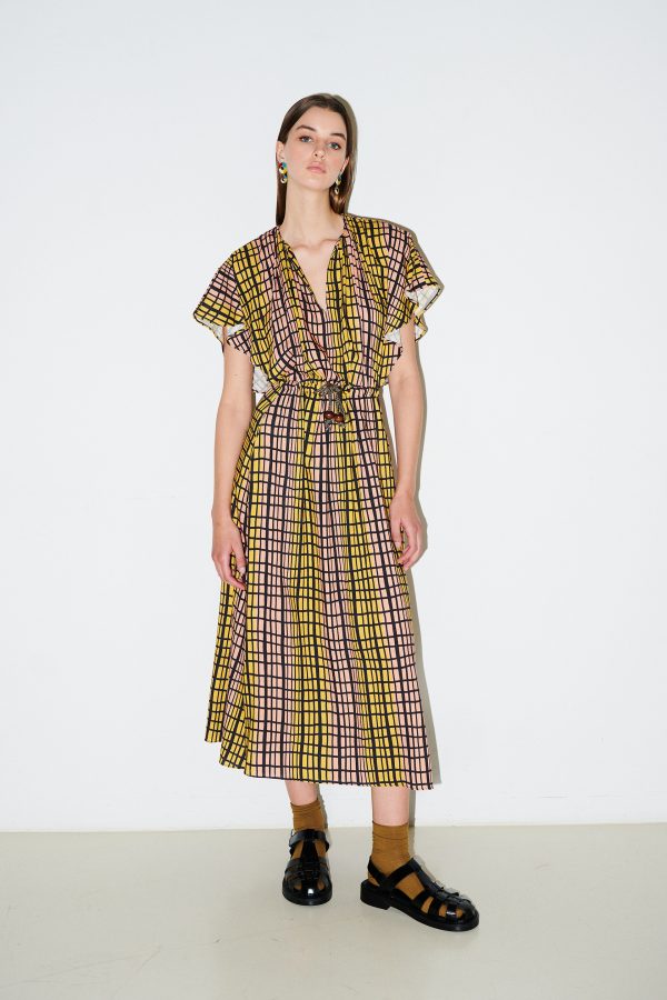 annie p Ioli Dress Letters Black