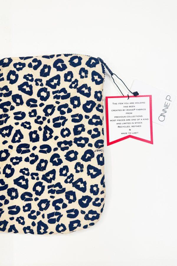 Annie P Laptop Case Animal Cream
