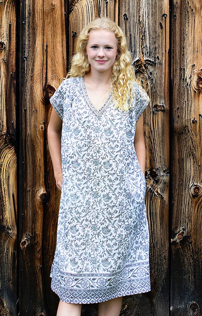 anokhi Nightie in Grey Vines
