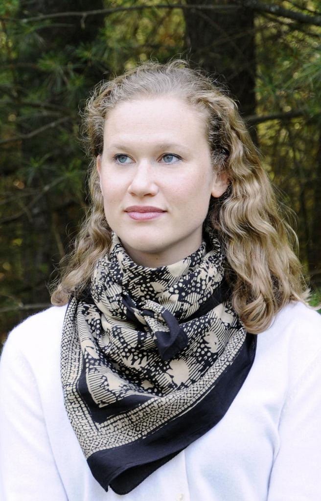 Anokhi Scarf In Black And Tan Shadows