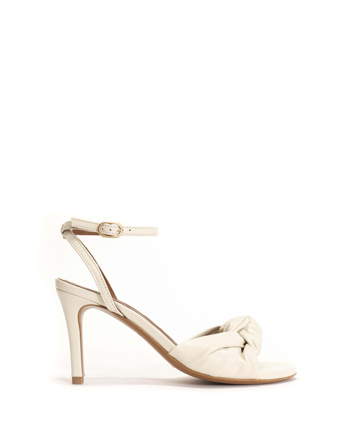 anonymous copenhagen Aliza 75 Shiny lamb Milk white