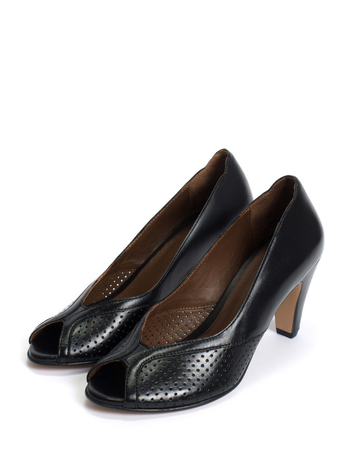 Anonymous Copenhagen Alania Shiny Lamb Black