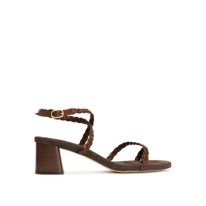 anonymous copenhagen Cinca 55 Silky lamb Hazelnut