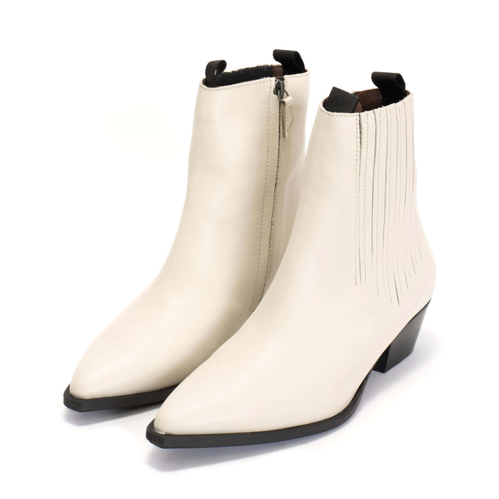 Anonymous Copenhagen Hachi Soft Calf Milk White