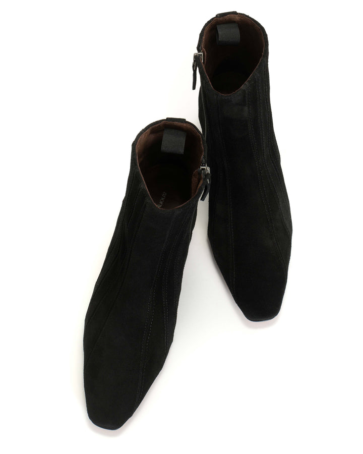 Anonymous Copenhagen Jelai Calf Suede Black