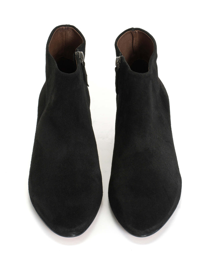 Anonymous Copenhagen Kyra Calf Suede Black