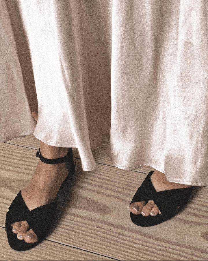 Anonymous Copenhagen Niabi 10 Calf Suede Black