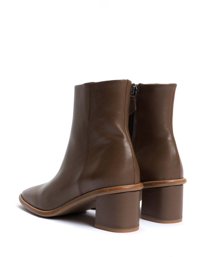 Anonymous Copenhagen Orielle Soft Calf Dark Taupe