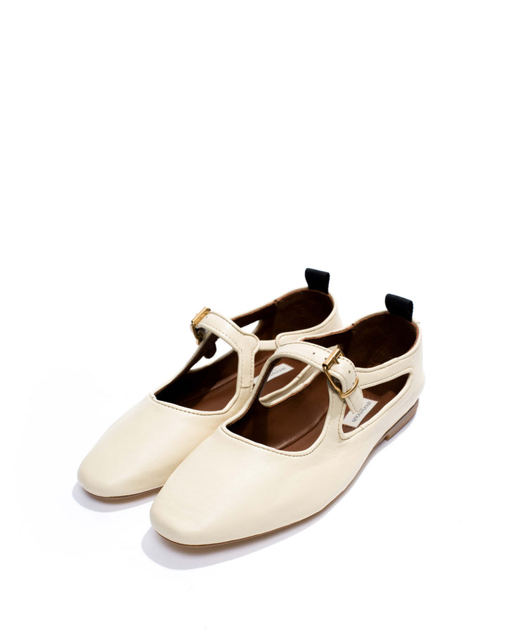 Anonymous Copenhagen Praise Silky Lamb White Sand