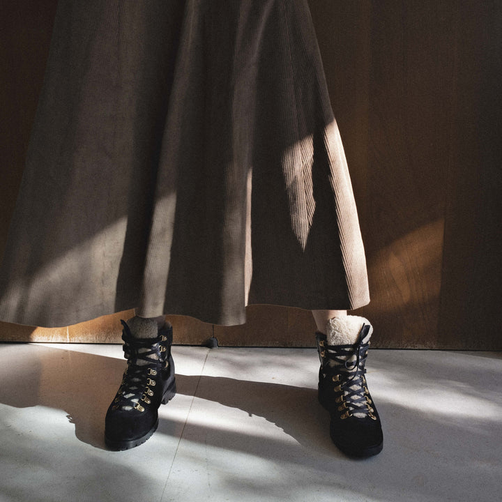 Anonymous Copenhagen Teddi Calf Suede Black