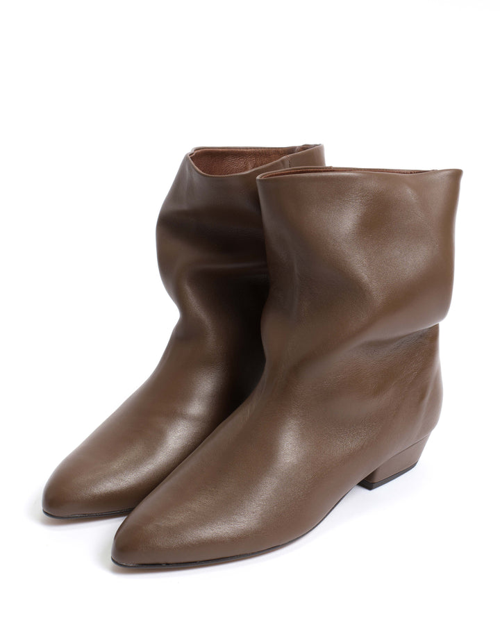 Anonymous Copenhagen Vully 20 Soft Calf Dark Taupe