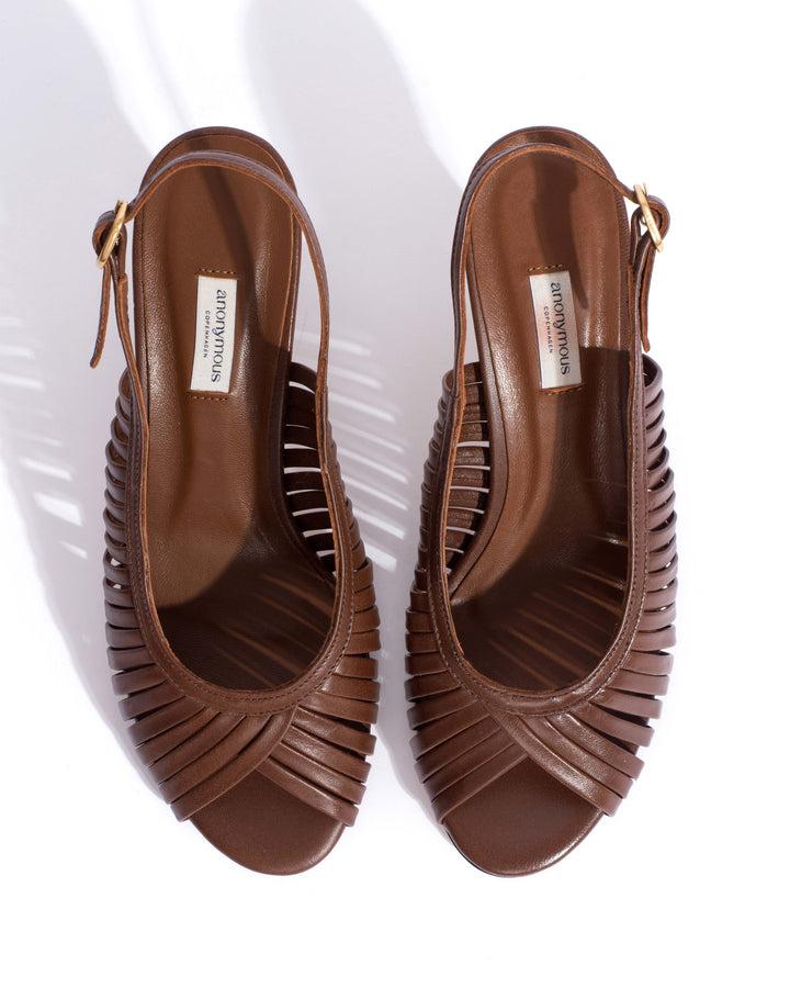 Anonymous Copenhagen Zenia 75 Shiny Lamb Chocolate