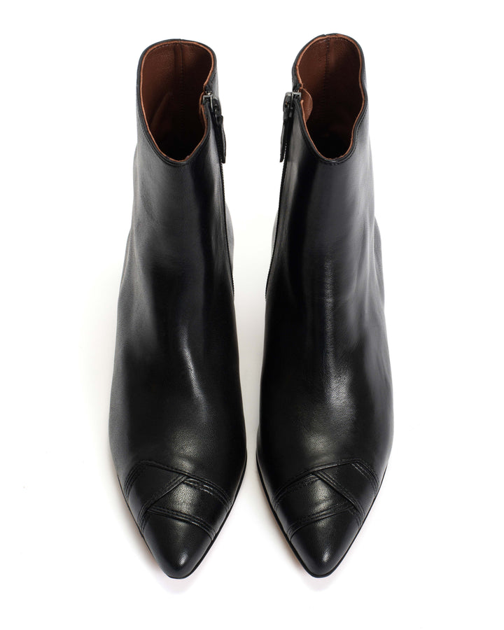 Anonymous Copenhagen Avy 40 Stiletto Silky Calf Black