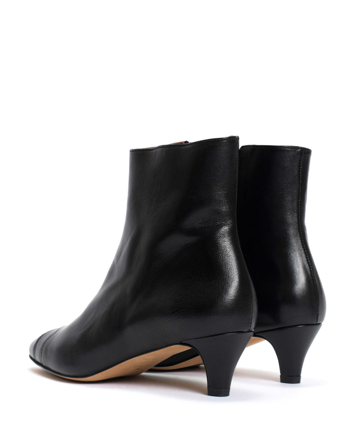 Anonymous Copenhagen Avy 40 Stiletto Silky Calf Black