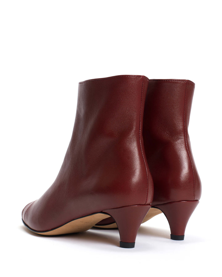 Anonymous Copenhagen Avy 40 Stiletto Silky Calf Pomegranate
