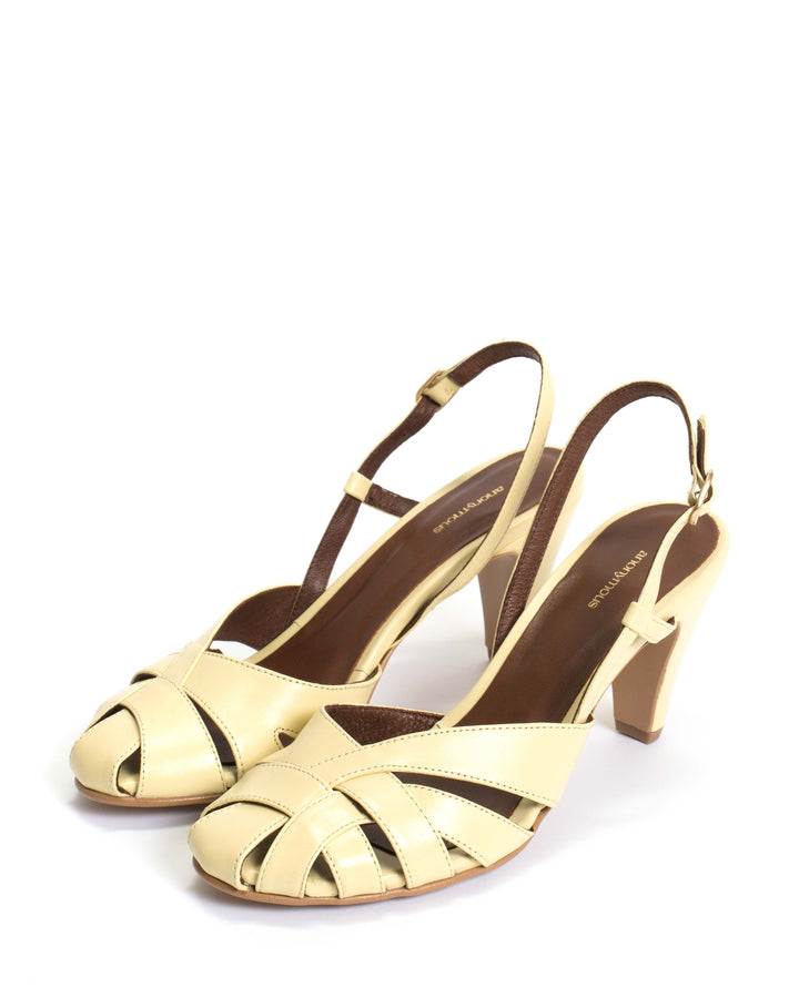 Anonymous Copenhagen Banie 75 Shiny Lamb Pineapple Ice