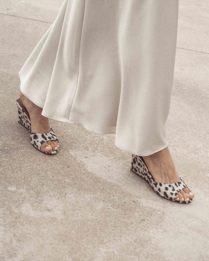 Anonymous Copenhagen Gwen 75 Wedge Natural Cotton-linen Leopard