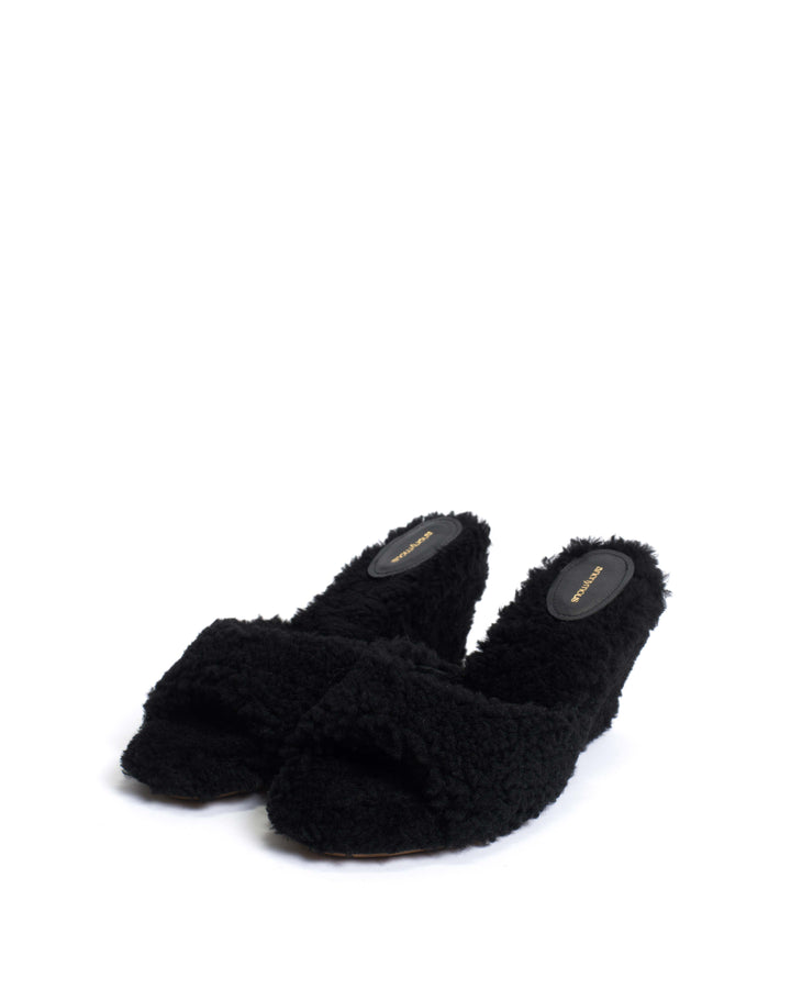 Anonymous Copenhagen Gwen Shearling Lamb Shearling Black