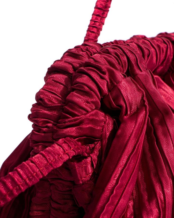 Anonymous Copenhagen Hally Grand Cloud Bag Pleated Satin Pomegranate