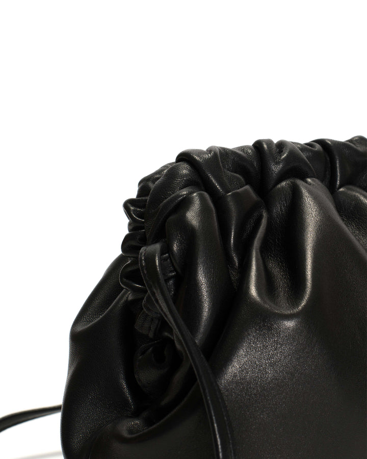 Anonymous Copenhagen Hally Grand Cloud Bag Shiny Lamb Black