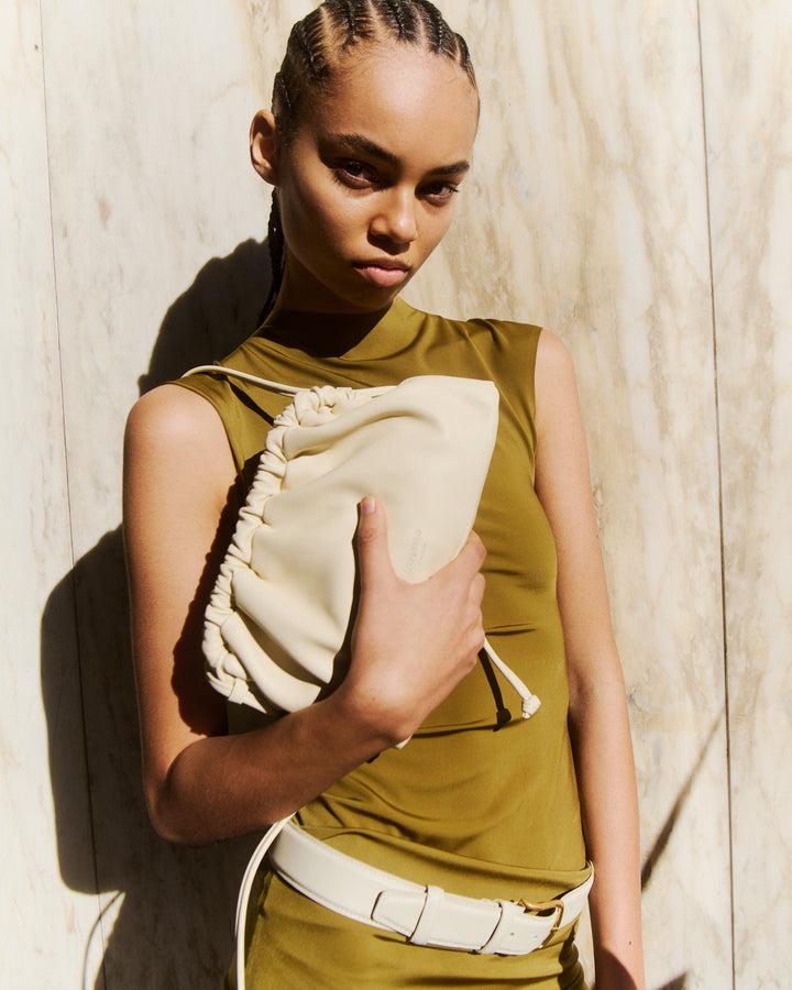 Anonymous Copenhagen Hally Grand Cloud Bag Shiny Lamb White Sand