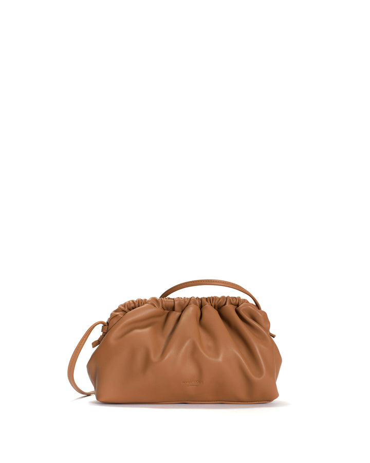 anonymous copenhagen Hally grand cloud bag Silky lamb Caramel