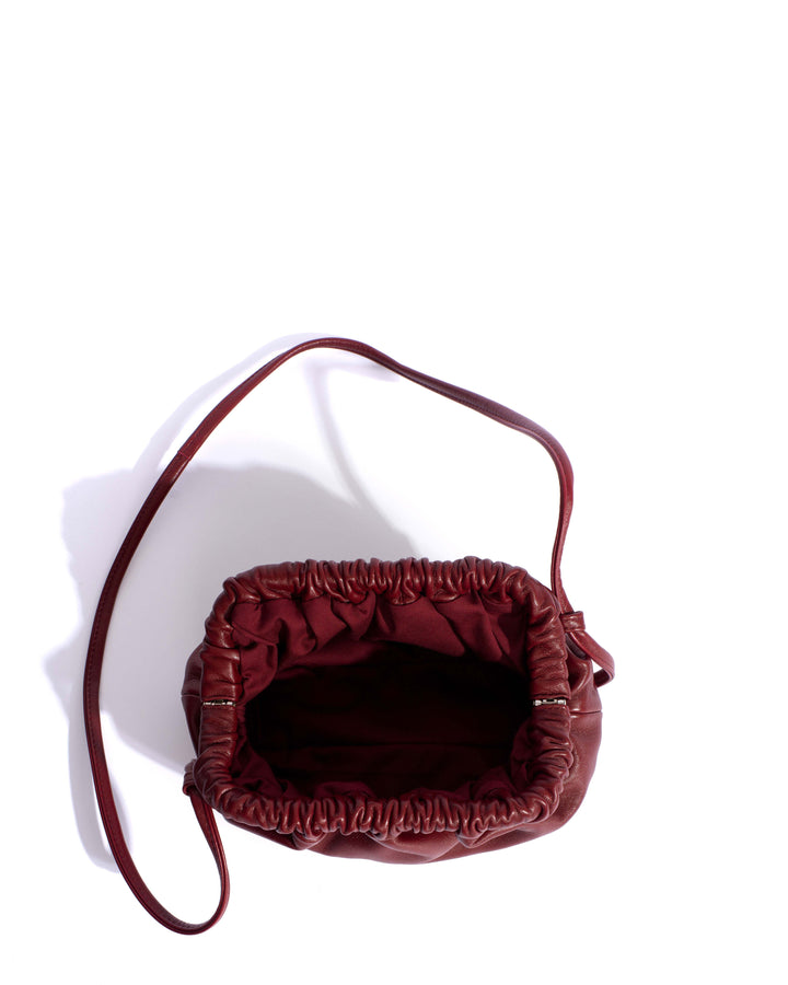 Anonymous Copenhagen Hally Petite Cloud Bag Shiny Lamb Pomegranate