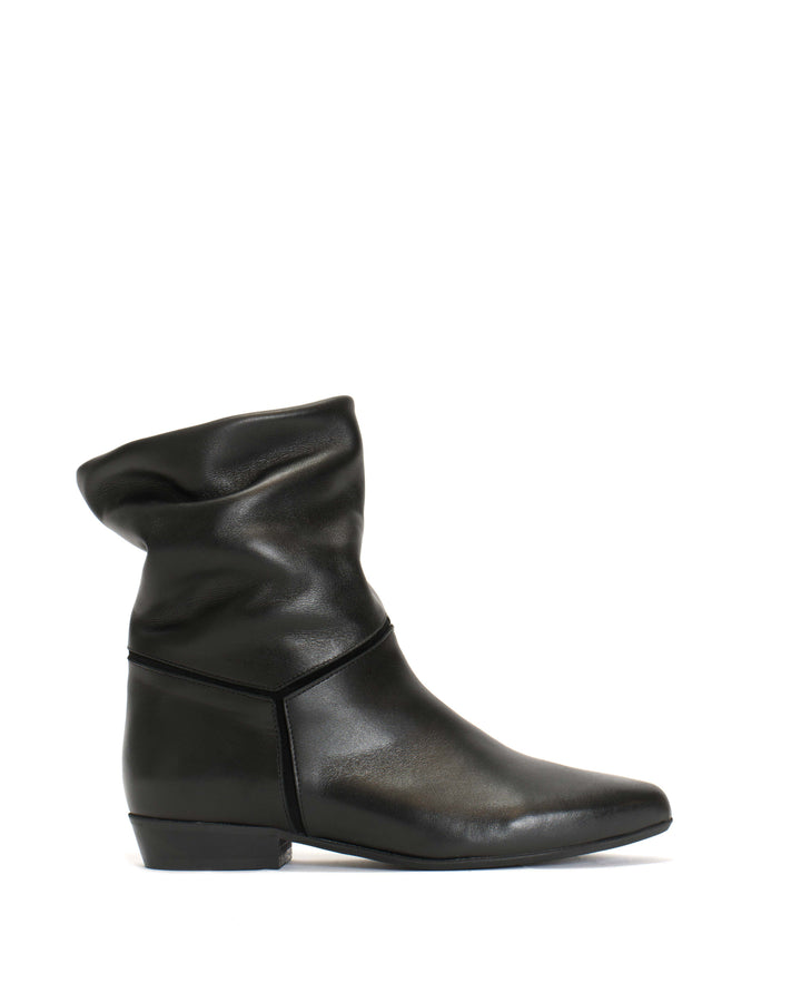 anonymous copenhagen Jassi 20 Soft calf u0026 suede leather Black