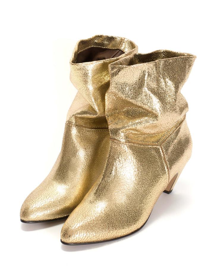 Anonymous Copenhagen Jassi 50 Stiletto Crackled Metallic Goat Gold