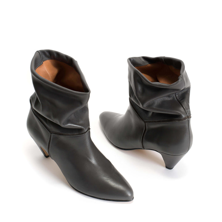 Anonymous Copenhagen Jassi 50 Stiletto Soft Calf U0026 Suede Leather Dusty Grey U0026 Shark Grey