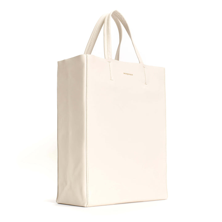 Anonymous Copenhagen Linea Shopper Shiny Lamb Milk White